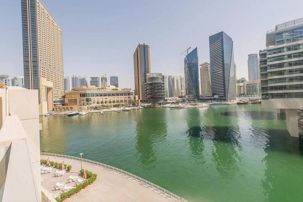 Spacious 1 Bedroom Marina View Dubai