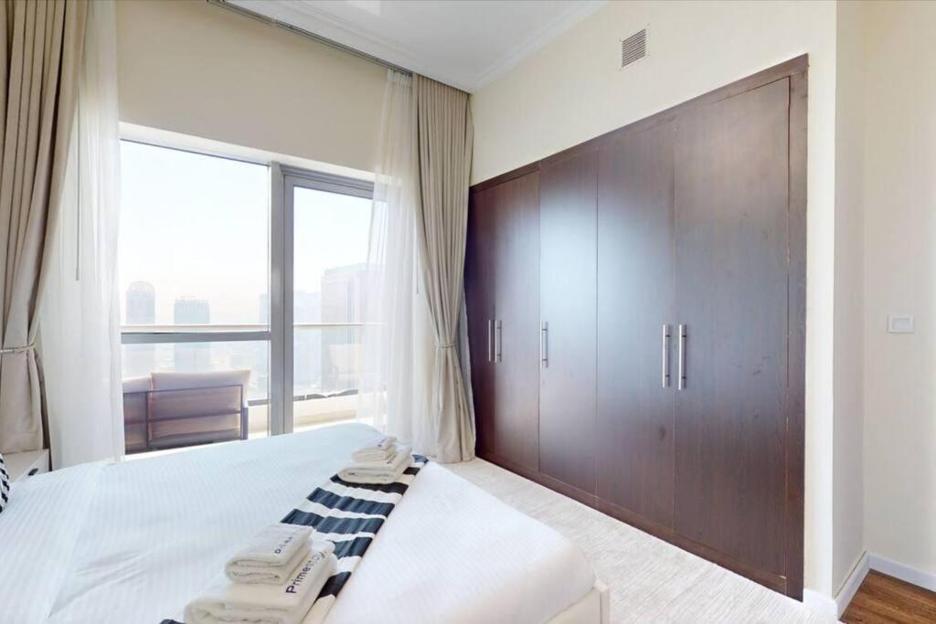 شقة Spacious 1 Bedroom Marina View *