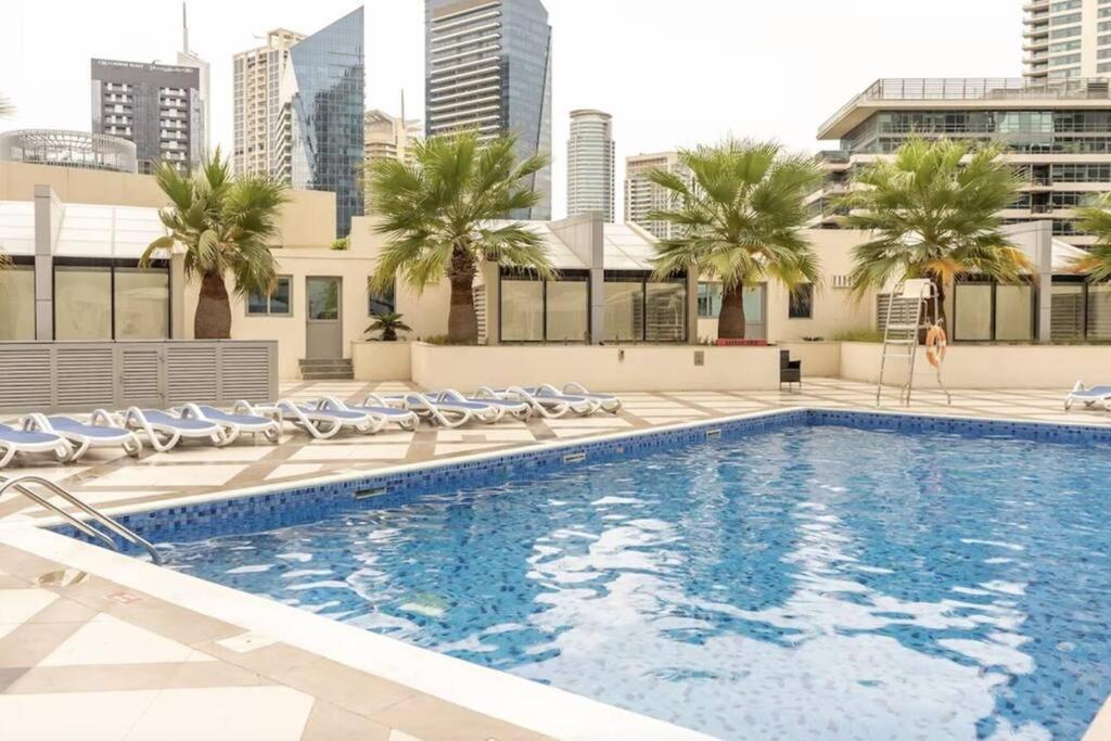 شقة Spacious 1 Bedroom Marina View دبي